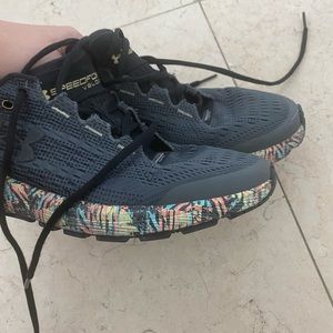 Under Armour size 10 sneakers
